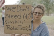 昌都特斯拉在得州奥斯汀遭遇抗议活动：反对马斯克Robotaxi计划